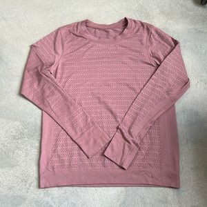 Lululemon running top